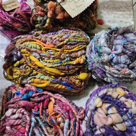 Hand spun art yarn, fantastic colors, from 2oz and up each. - Picture 5 of 5